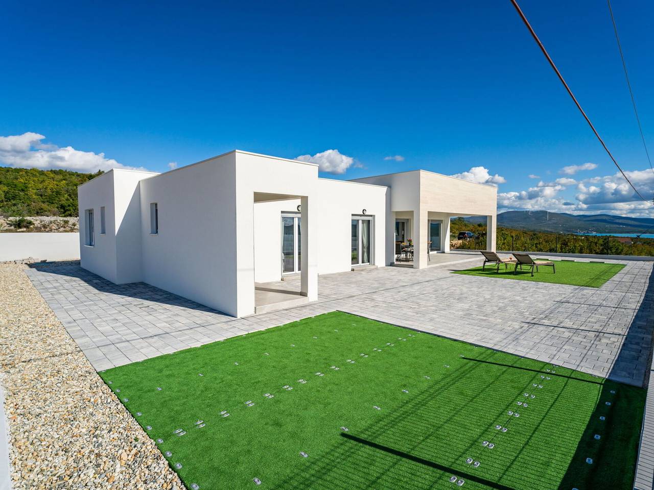 Silencia - Silencia 137.1 in Maslenica, Zadar