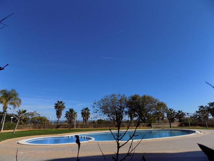 Apartamento de vacaciones para 6 personas, con piscina para niños y vistas además de terraza y piscina - 1