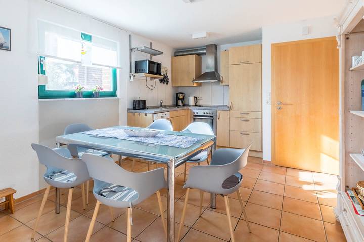 Ferienhaus für 6 Personen, mit Terrasse und Garten in Boltenhagen - 2