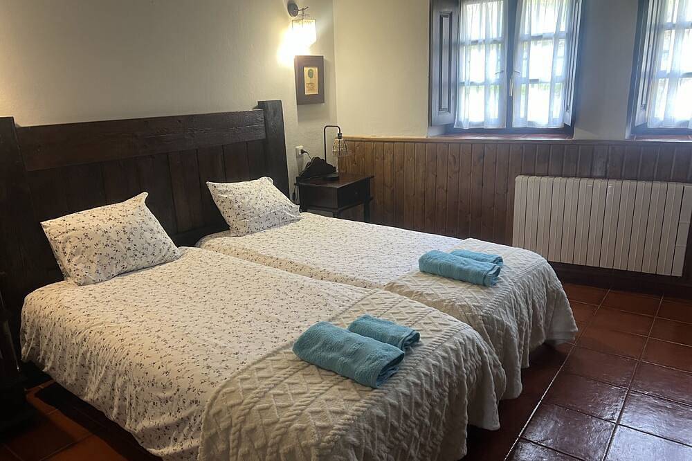 15A08 El Rosal in Tresgrandas, Llanes