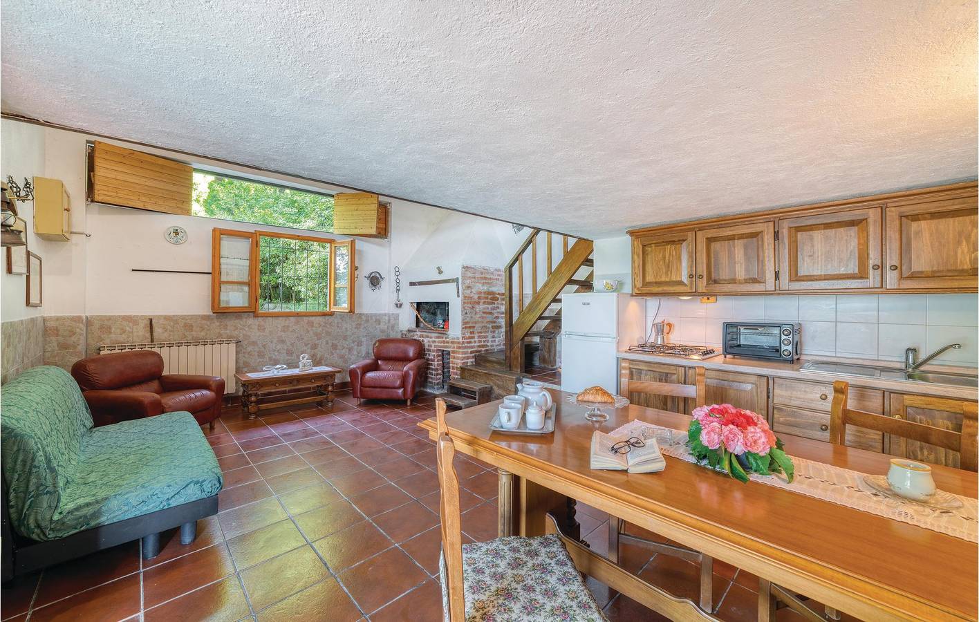 Ganze Ferienwohnung, Cozy 70m² Apt: Park, Pool, Kitchen & Internet in Loro Ciuffenna, Valdarno
