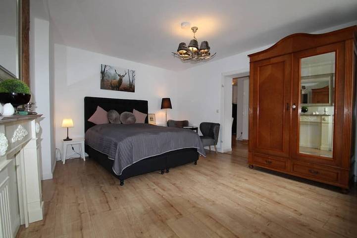 Entire apartment, Lovingly furnished apartment for two in Weimar, Weimar region