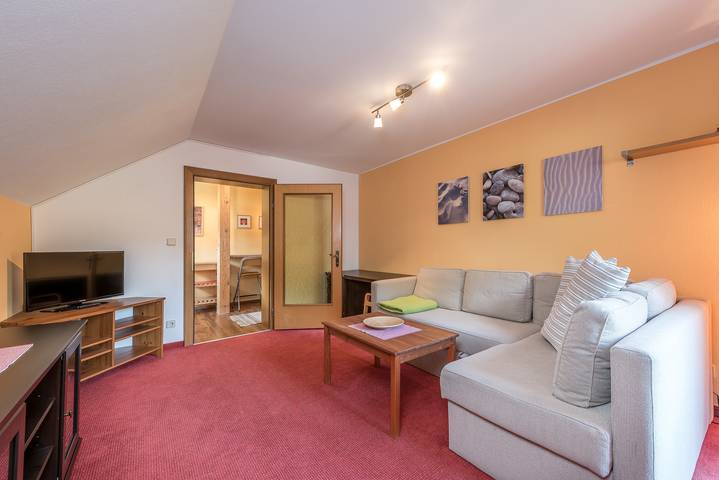 Ferienwohnung für 4 Personen, mit Balkon und Garten sowie Ausblick, mit Haustier