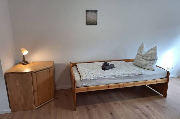 Ganze Wohnung, Apt.4: Komplett, Balkon, 2 Schlafzimmer 4 Personen in Hagen, Ruhrgebiet