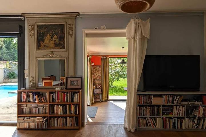 Location de vacances pour 6 personnes, avec Terrasse ainsi que Jardin et Piscine à Bouliac