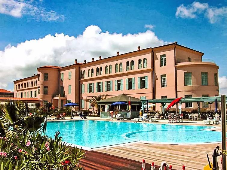 Ganze Wohnung, 2 Zimmer 4 Personen in Pisa, Italienische Riviera