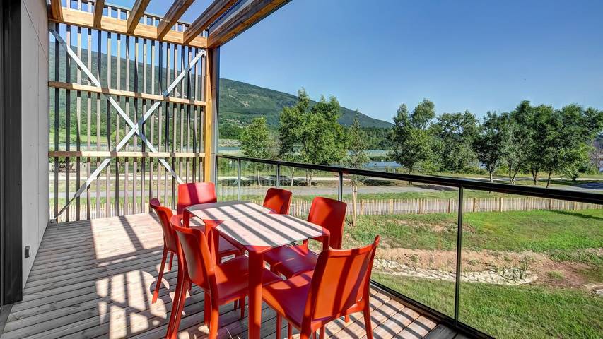 Apartamento entero, Apartamento de vacaciones para 4 personas con balcón in Motz, Chambéry region