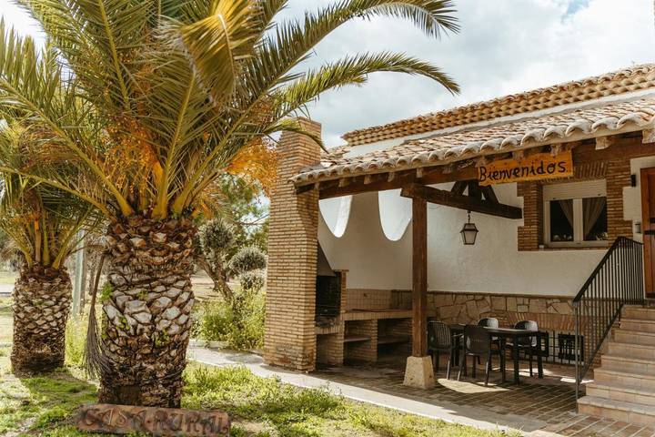 Casa de vacaciones para 10 personas, con jardín además de vistas y piscina, Se admiten mascotas en Montes de Toledo - 4