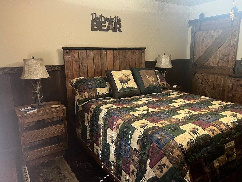 A Cabin by the Creek in beautiful Northwest Montana. in Flathead Nationalwald