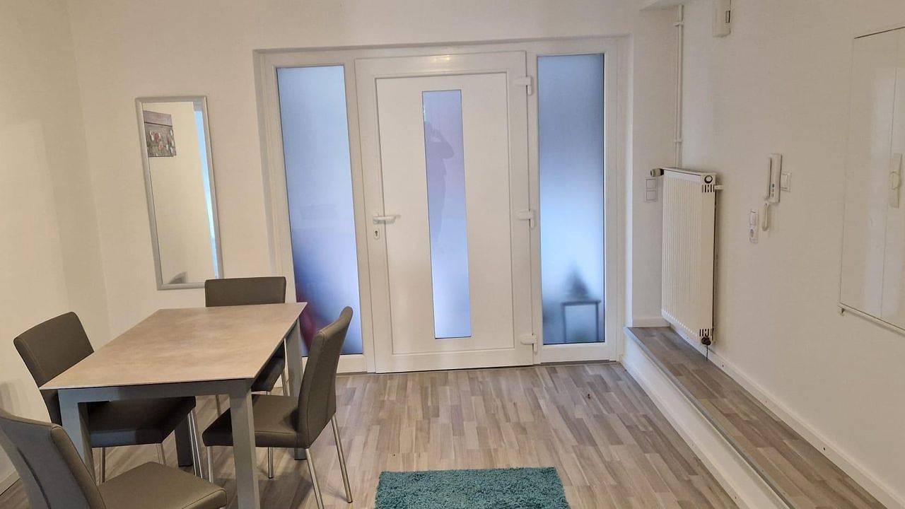 Ganze Ferienwohnung, Ferienwohnung für 2 Personen (90 m²) in Queichhambach in Annweiler, Trifelsland