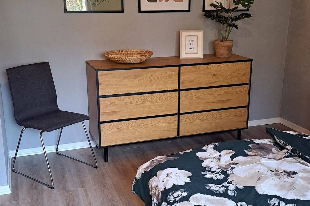 Wunderschönes Ferienhaus mit Südterrasse, moderne Möbel und neuem Boxspringbett. in Roth (Hausen), Hausen