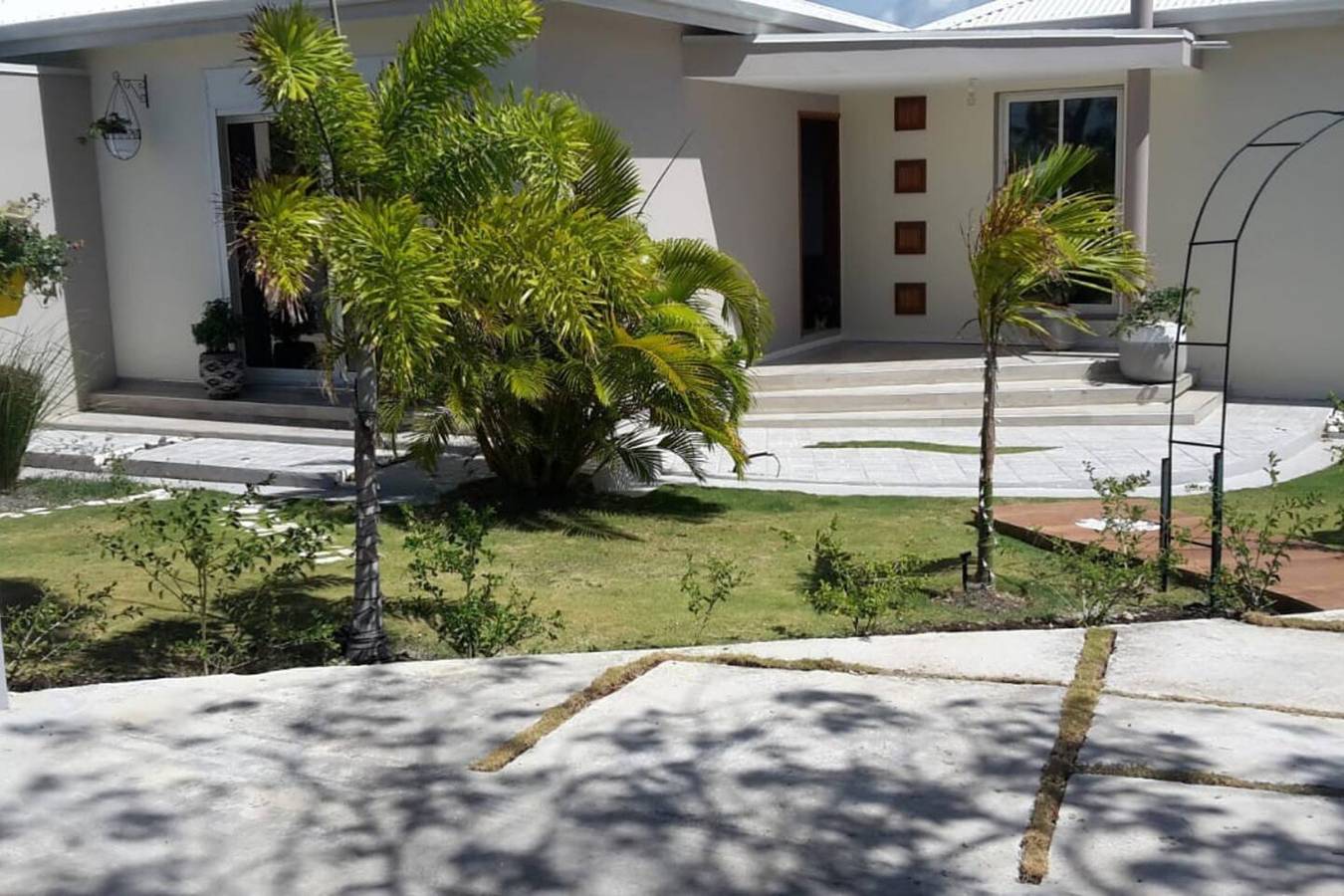 Charming House in Le Moule with Jacuzzi in Le Moule, Guadeloupe (Caribbean)