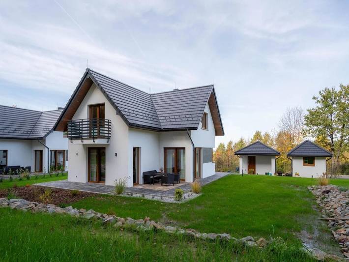 Casa vacanza per 6 persone, con Balcone e Idromassaggio nonché Terrazza e Giardino in Polonia