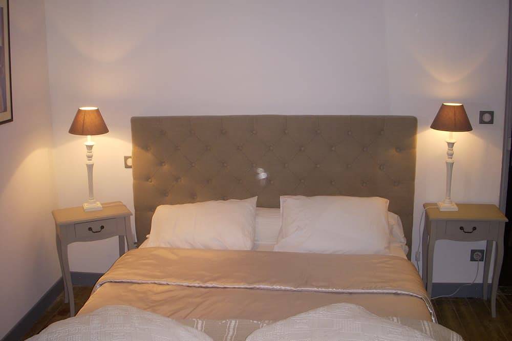 Casa burguesa capacidad 16 personas in Moussac, Region de Nimes