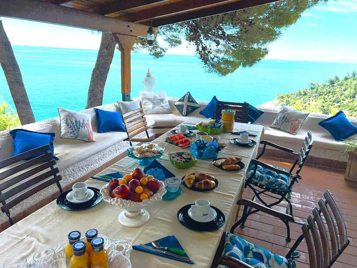 Villa per 8 persone, con panorama e piscina nonché giardino e piscina per bambini, adatto a famiglie con bambini in Gargano