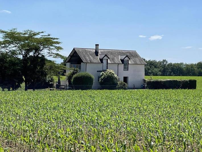 Location de vacances pour 6 personnes, avec jardin à Morlaàs - 4