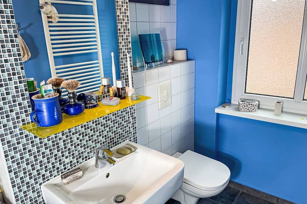 Entire apartment, Regenbogen by Interhome in Berlin Prenzlauer Berg, Berlin