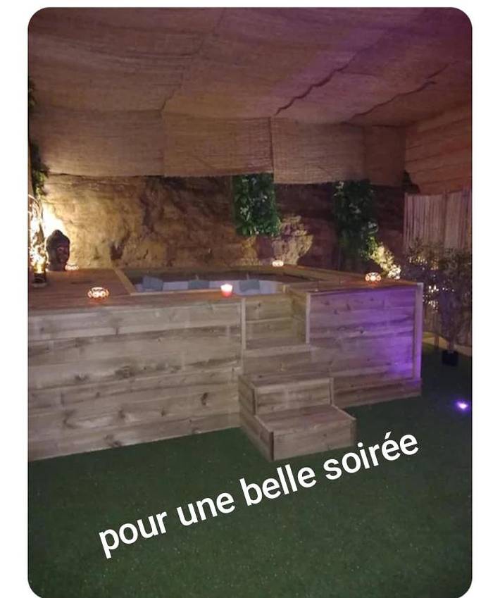 Gîte pour 2 personnes, avec piscine ainsi que vue et terrasse à La Roque-Gageac - 3