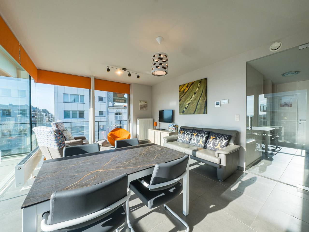 Geheel appartement, Lichtrijk appartement met 2 slaapkamers in Middelkerke, Belgische Kust