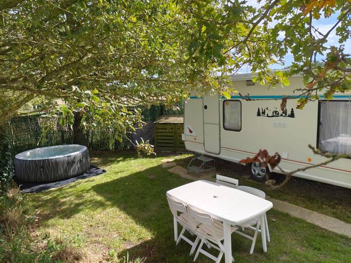 Tente pour 3 personnes, avec jardin