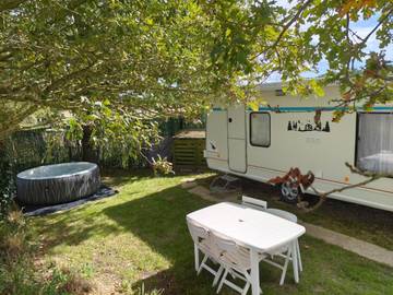 Cottage pour 3 personnes, avec jardin à Apremont
