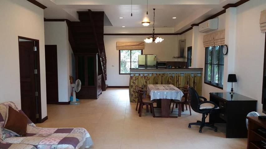 Location de vacances pour 6 personnes, avec jardin ainsi que vue et piscine, animaux acceptés dans Koh Chang - 4