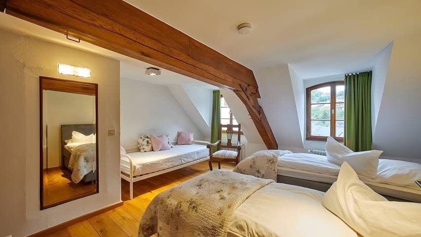 Apartamento entero, Apartamento vacacional para 4 personas (83 m²) en Blankenheim - Vive en un edificio histórico in Blankenheim, Naturpark Hohes Venn-Eifel