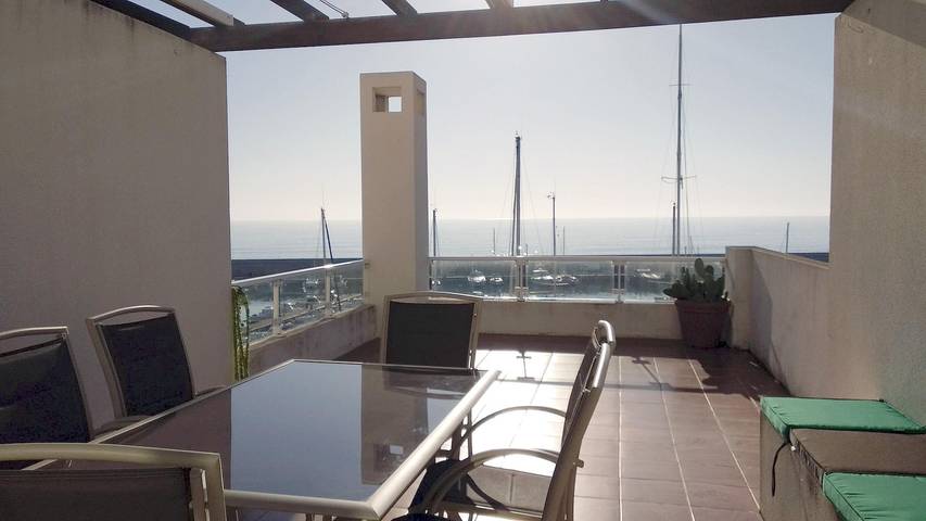Location de vacances pour 4 personnes, avec Vue sur l’océan ainsi que Balcon et Terrasse à Calafat