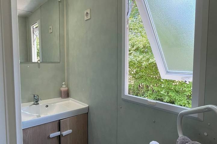 Mobil home pour 4 personnes à Campagne (homonymie) - 4