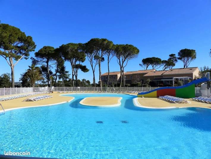 Location de vacances pour 4 personnes, avec piscine ainsi que terrasse et jardin à Aubais - 2