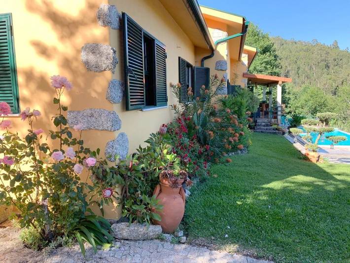 Casa rural para 10 personas, con vistas al lago y piscina además de vistas y jardín en Mosteiro - 2