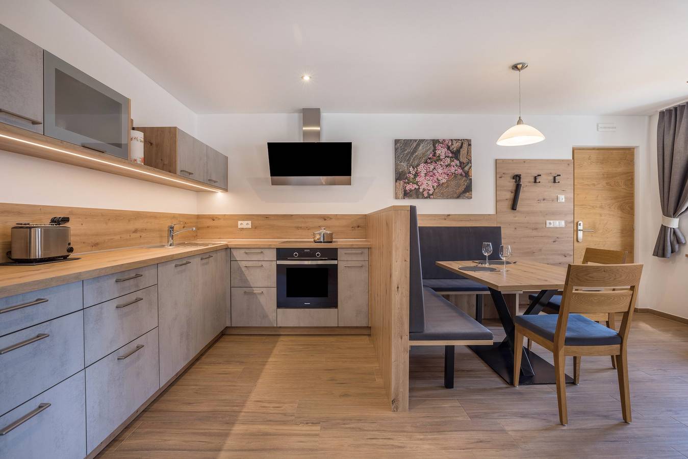 Ganze Wohnung, Ferienwohnung 'Lechnerhof Murmeltier' in der Nähe des Skigebiets mit Bergblick, Wlan und Balkon in Valles, Mühlbach