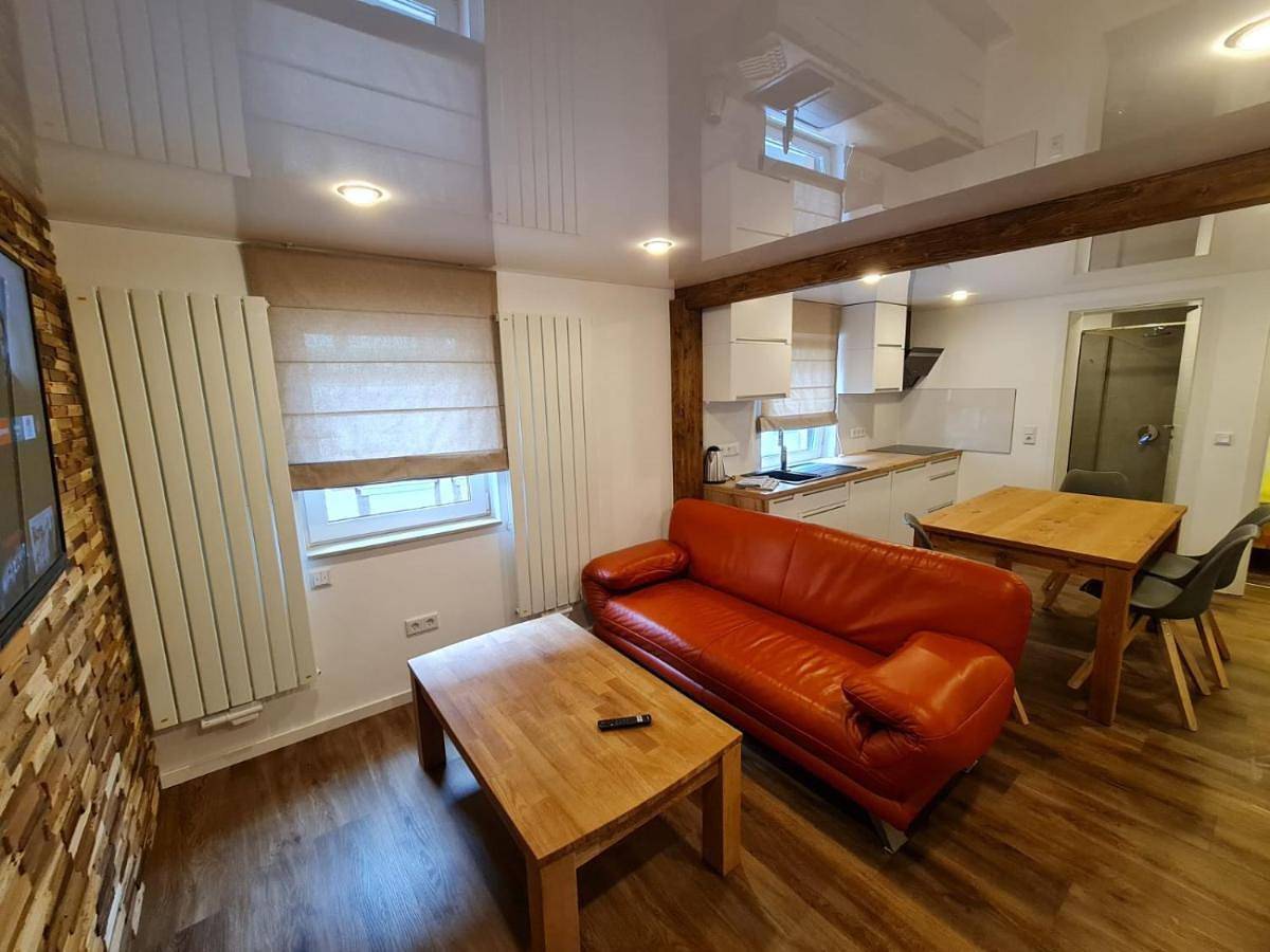 Ganze Wohnung, Three-Bedroom Apartment in Rödermark, Landkreis Offenbach