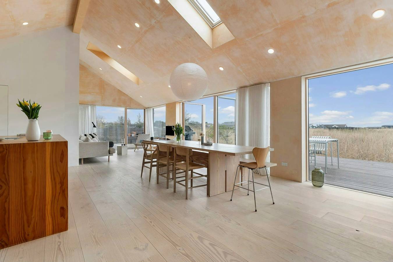 Designhaus mit Meerblick und Außenbad auf der Landzunge in Yderby Lyng, Sjællands Odde