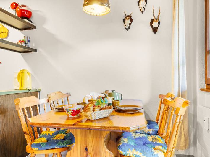 Ferienwohnung für 2 Personen, mit Terrasse und Ausblick sowie Garten, mit Haustier in Ernen - 3