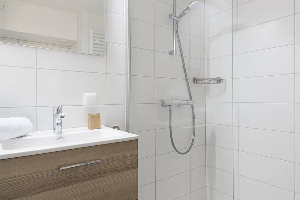 Entire apartment, 2 bedroom accommodation in Hageweg 'T Centrum in Aquadelta, Bruinisse