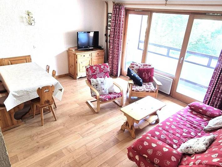 Gîte pour 7 personnes, avec balcon et piscine à Saint-Jean-d'Aulps