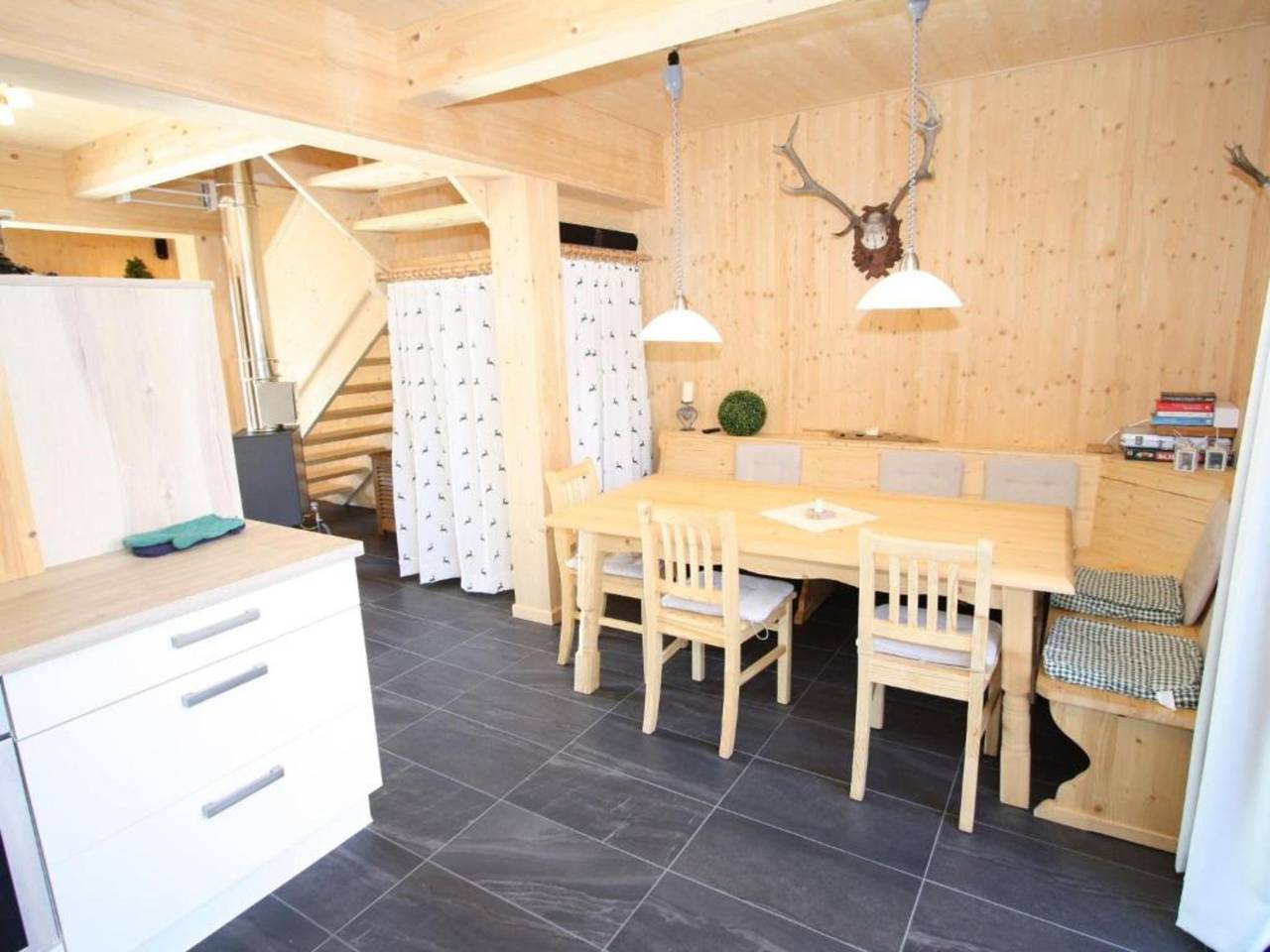 Chalet mit Sauna und Hot Tub an der Skipiste in Hohentauern, Murtal