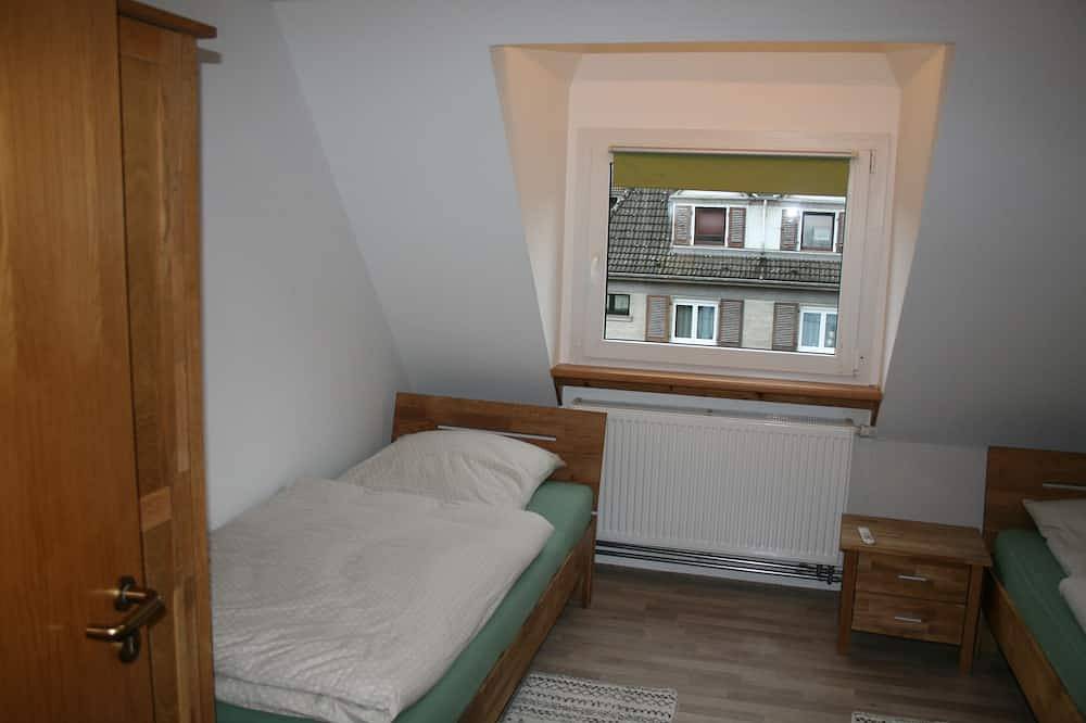 Ganze Wohnung, Gemütliche helle 52 m² große Ferienwohnung in familiärer Umgebung in Mülheim an der Ruhr, Ruhrgebiet