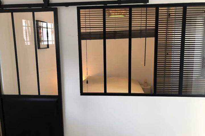 Gîte pour 4 personnes, avec jardin et terrasse à Saint-Étienne-du-Grès - 2