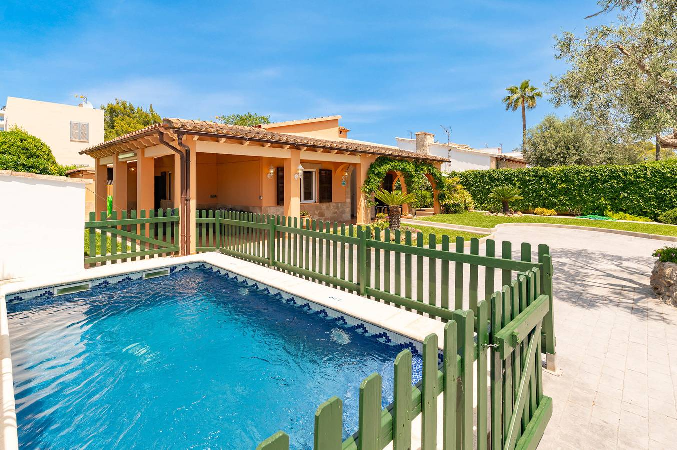 Villa Bellota in Alcúdia, Mallorcas Küste