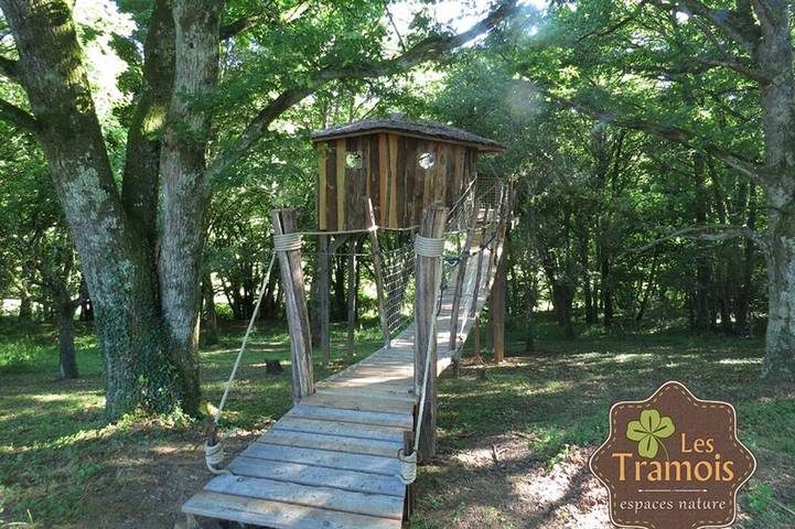 Location de vacances pour 3 personnes, avec jardin et piscine à Donzy