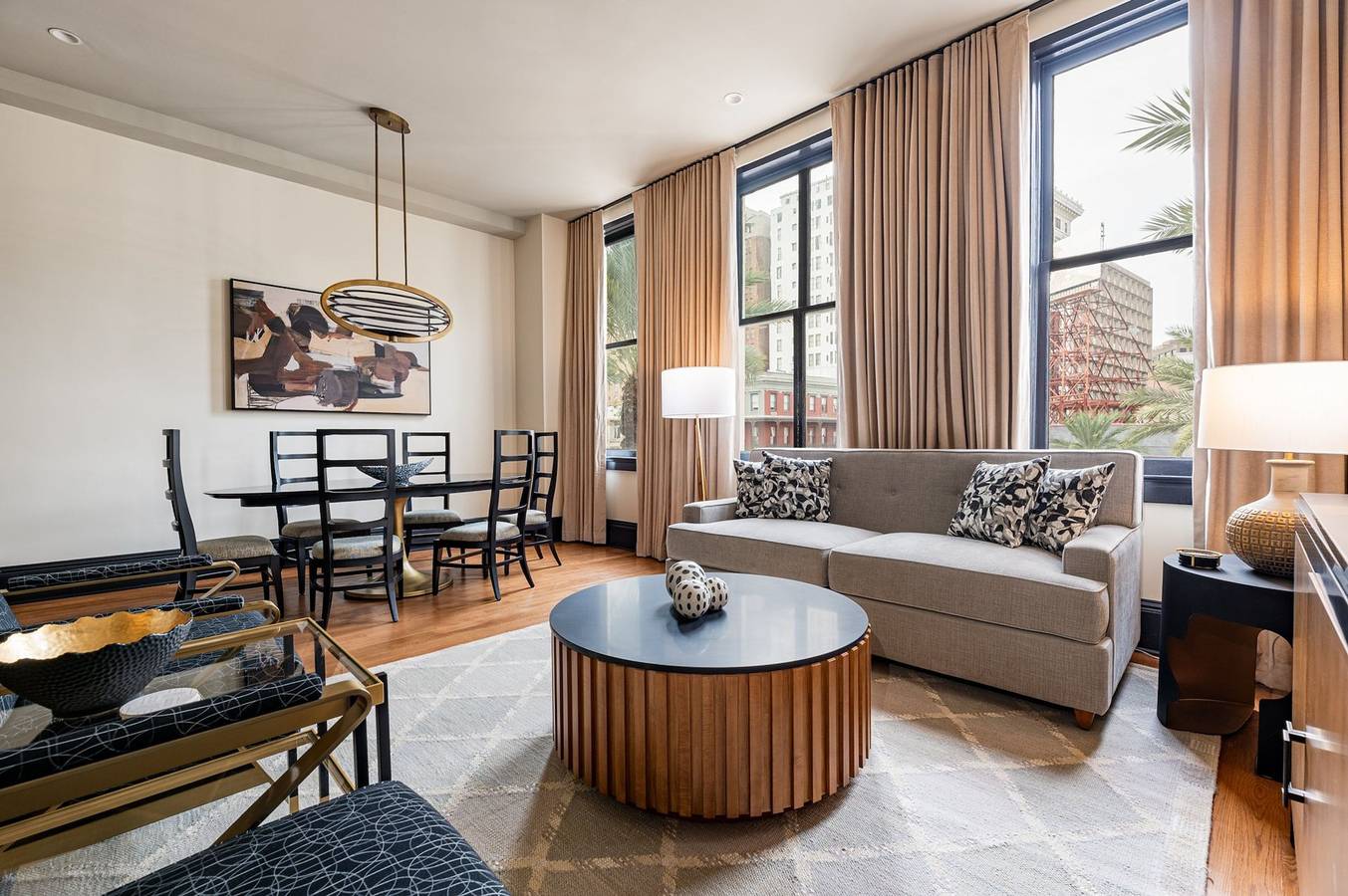 Apartamento entero, 2Br Canal St View 2 Blocks to Bourbon St | The Mayfair in Storyville (New Orleans), New Orleans