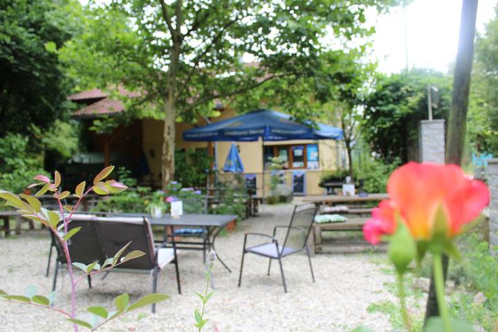 Pension für 2 Personen, mit Balkon/Terrasse und Terrasse sowie Garten