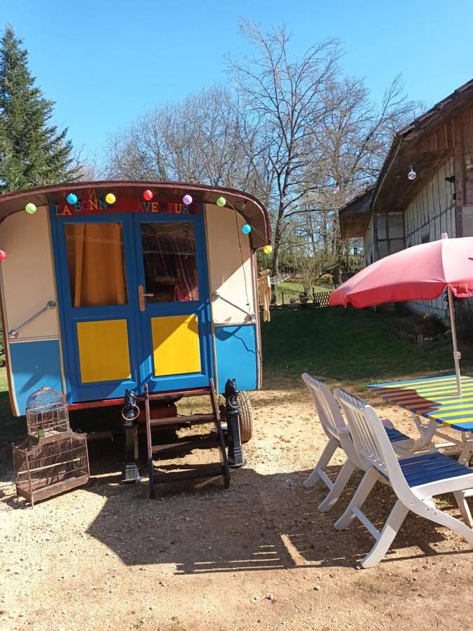 Location de vacances pour 3 personnes, avec vue et jardin à Groléjac - 3