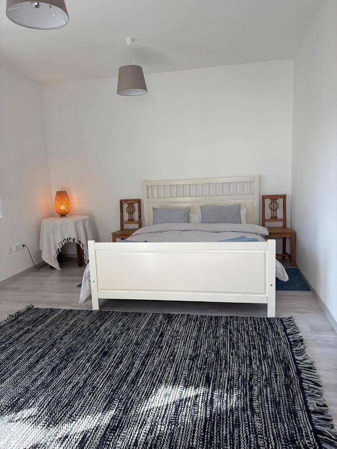 Ferienwohnung für 2 Personen, mit Ausblick und Garten