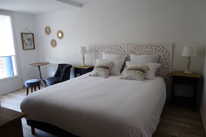 Location de vacances pour 2 personnes, avec jardin ainsi que terrasse et jacuzzi à Le Bar-sur-Loup - 3