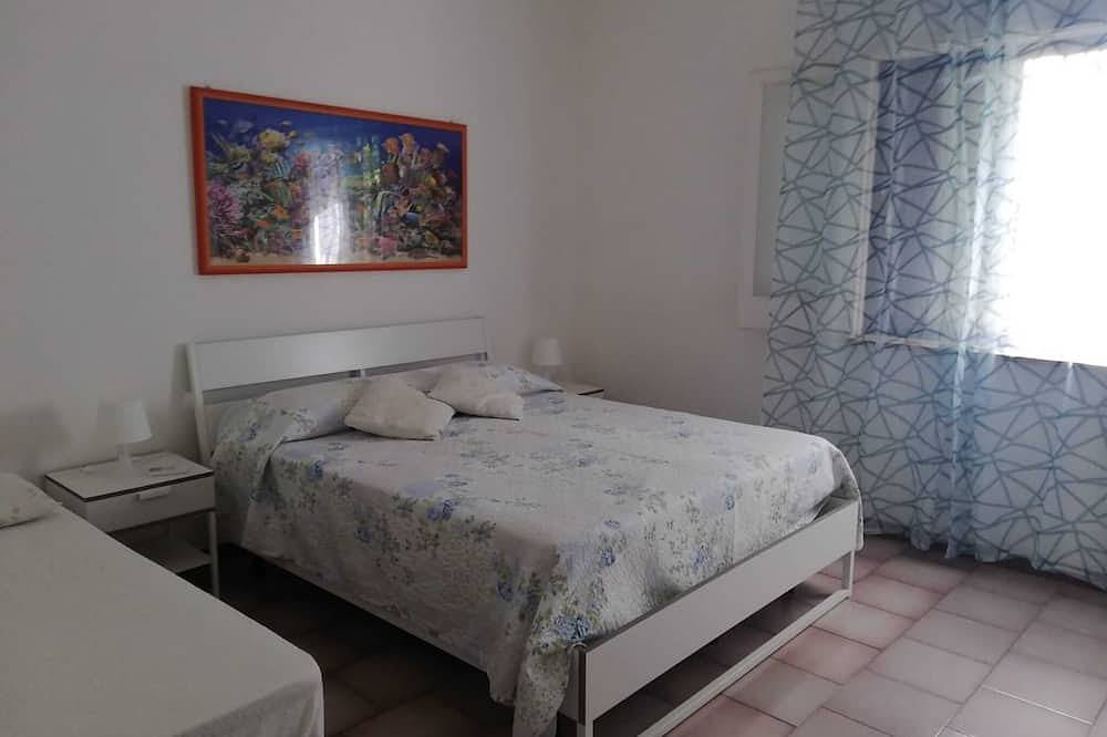 Villa Marisol with parking space and large garden in Manduria, Golfo de Tarento