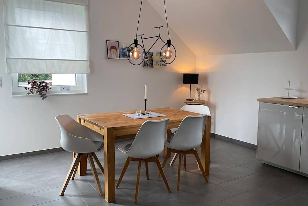 Ganze Wohnung, Ferienwohnung - nah an Phantasialand, Köln & Bonn in Weilerswist, Rheinland