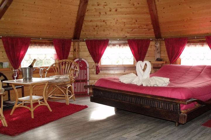 Gîte pour 2 personnes, avec terrasse et jacuzzi, animaux acceptés à Ferdrupt - 2